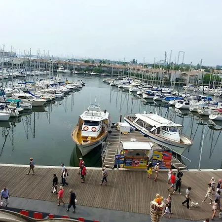 Studio In Cap D'agde With Wonderful Sea View And Furnished Balcony 400 M From The Beach Διαμέρισμα